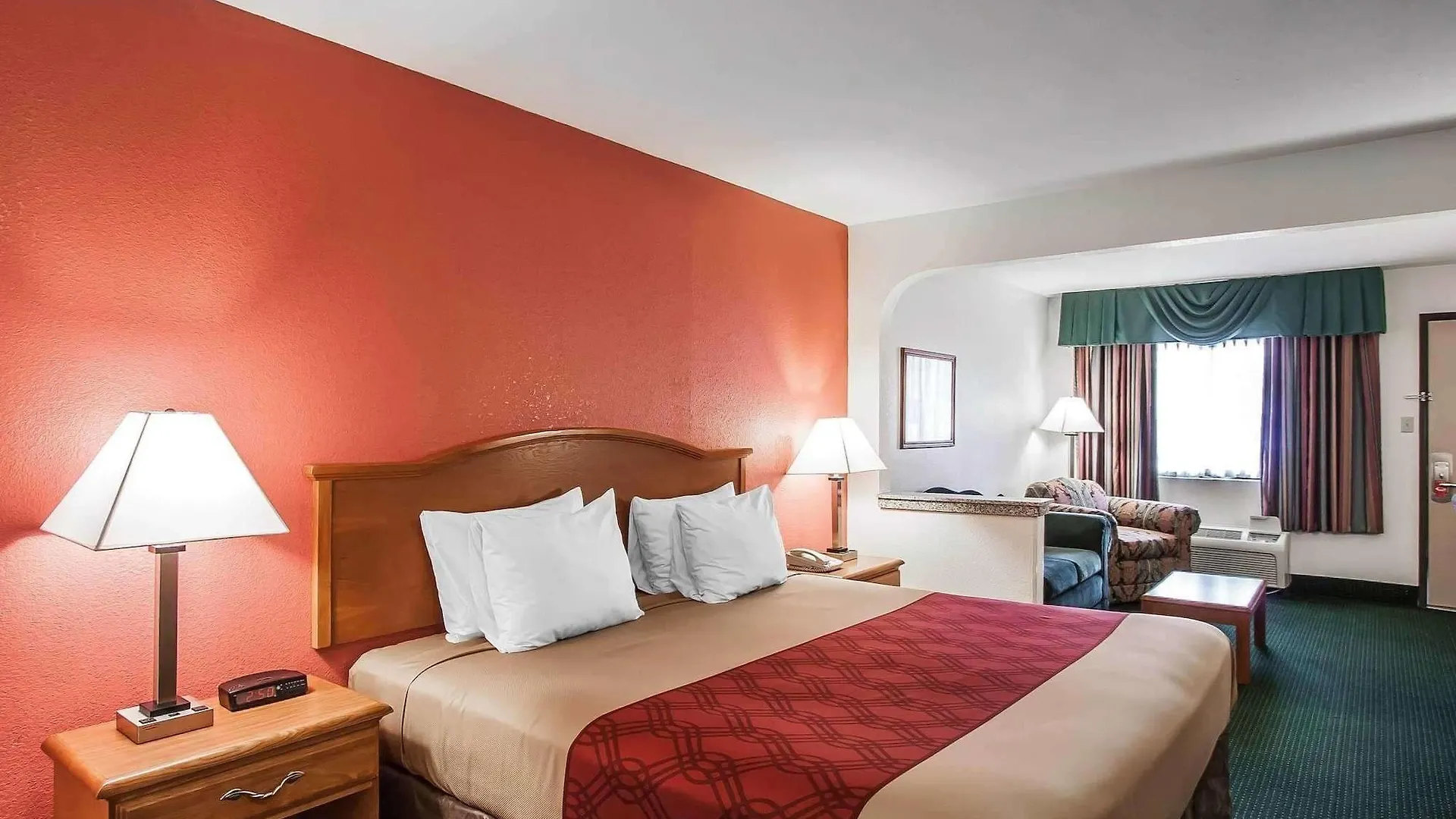 Econo Lodge Inn & Suites Memphis 2*,  United States