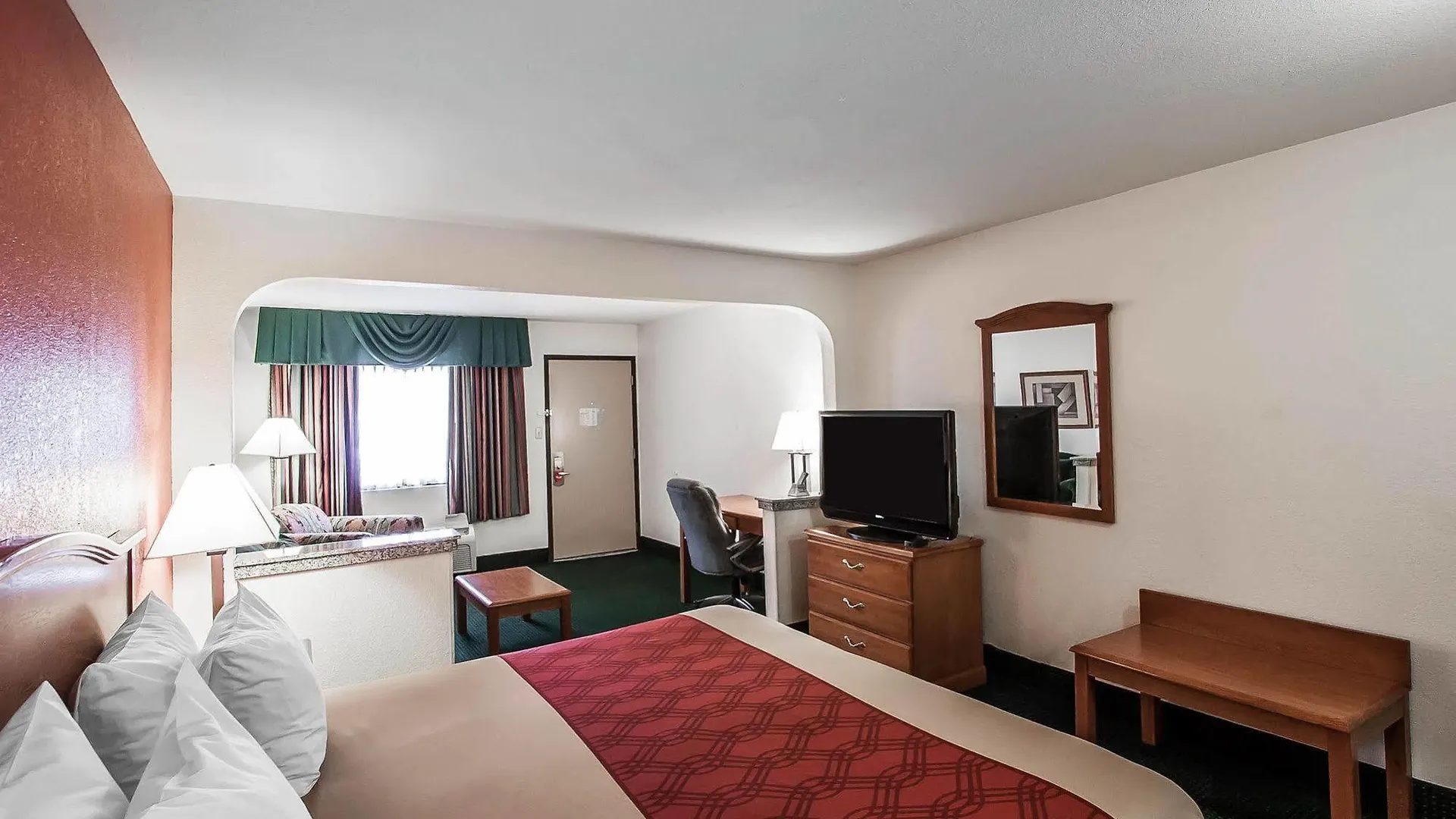 Econo Lodge Inn & Suites Memphis 2*,  United States